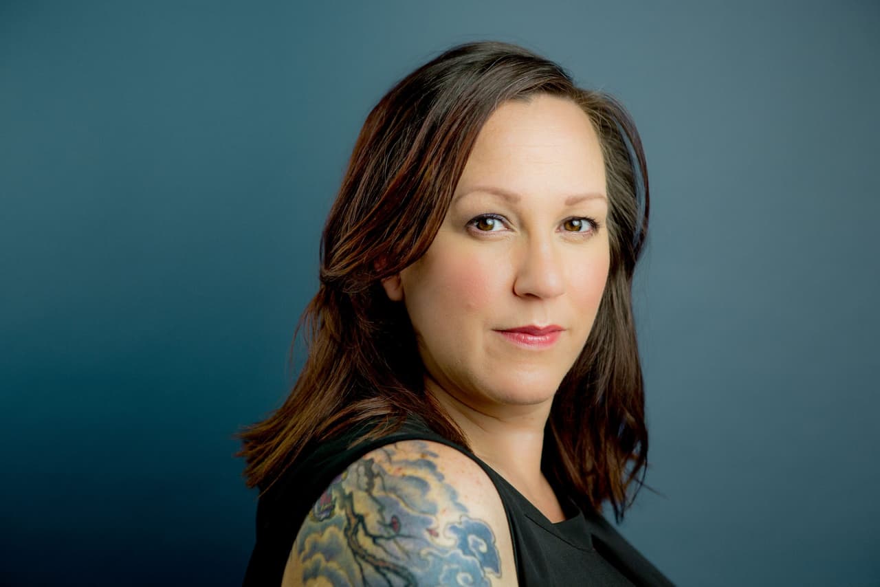 La candidata demócrata al Senado por Texas, MJ Hegar, señaló el silencio de su contrincante, el senador republicano John Cornyn, especialmente cuando Trump se negó a condenar al Supremacismo Blanco. "The Proud Boys es una organización racista, sexista, neofascista y de ultraderecha que promueve e incita a la violencia. El presidente al que apoya John Cornyn les ha dicho que 'esperen'".