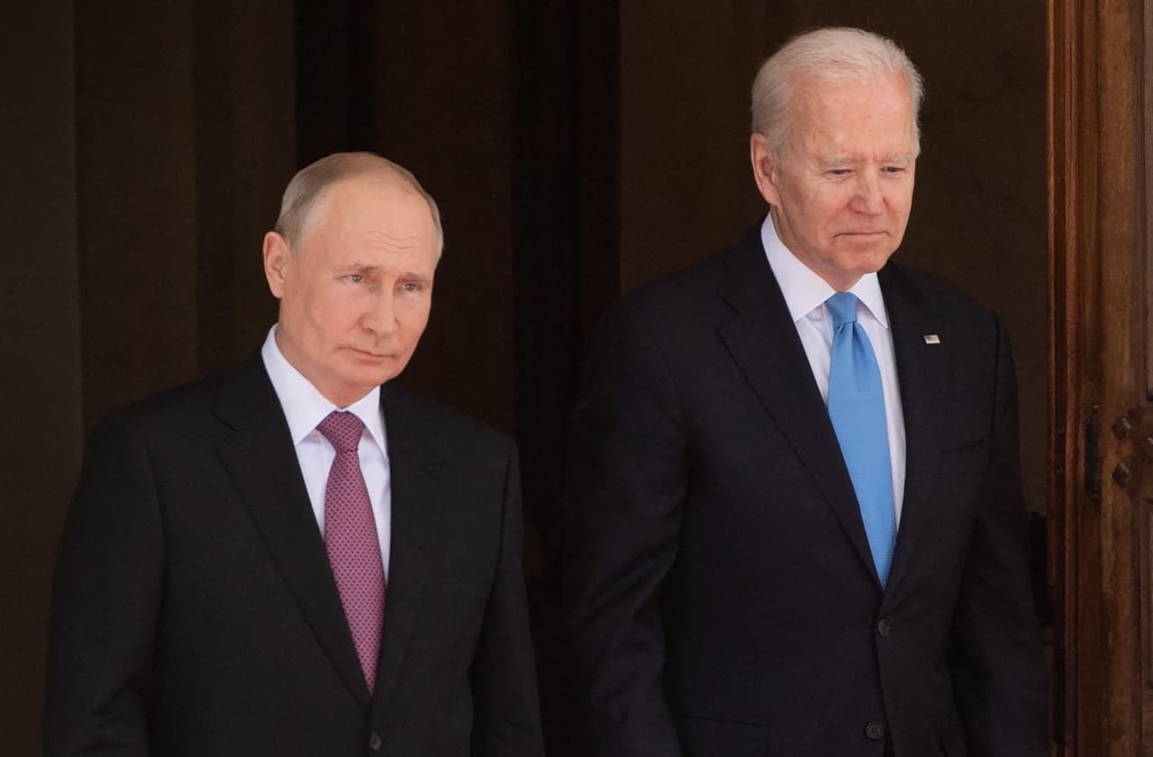 ¿Putin o Biden?: de quién es la culpa del alto precio de la gasolina