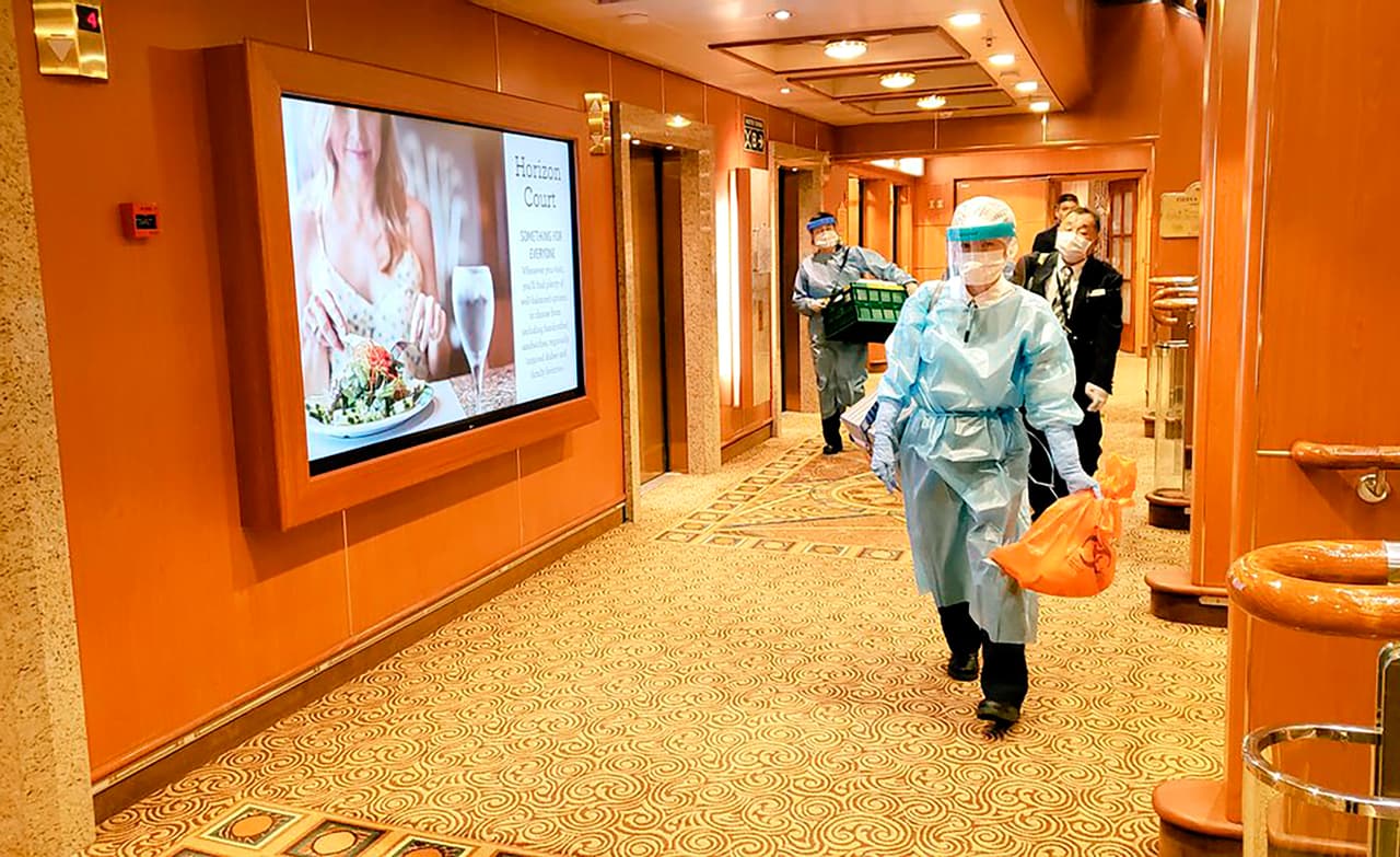 En el crucero se someterá a pruebas adicionales a personas vulnerables como los ancianos, y a aquellos que han estado en contacto con los nuevos casos positivos, agregó. Entre los 41 nuevos casos detectados hay 
<b>21 japoneses, 8 estadounidenses, 5 canadienses, 5 australianos, un británico y un argentino</b>, según el Ministerio de Salud nipón.