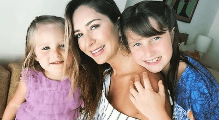 "De todos modos, sí hay cosas bien. Lo hicieron muy bien al casarse, al registrar a las niñas, todo eso está bien porque es darle una seguridad a la familia, pero todo lo demás lo tienen que concluir, hacer el círculo completo", prosiguió.