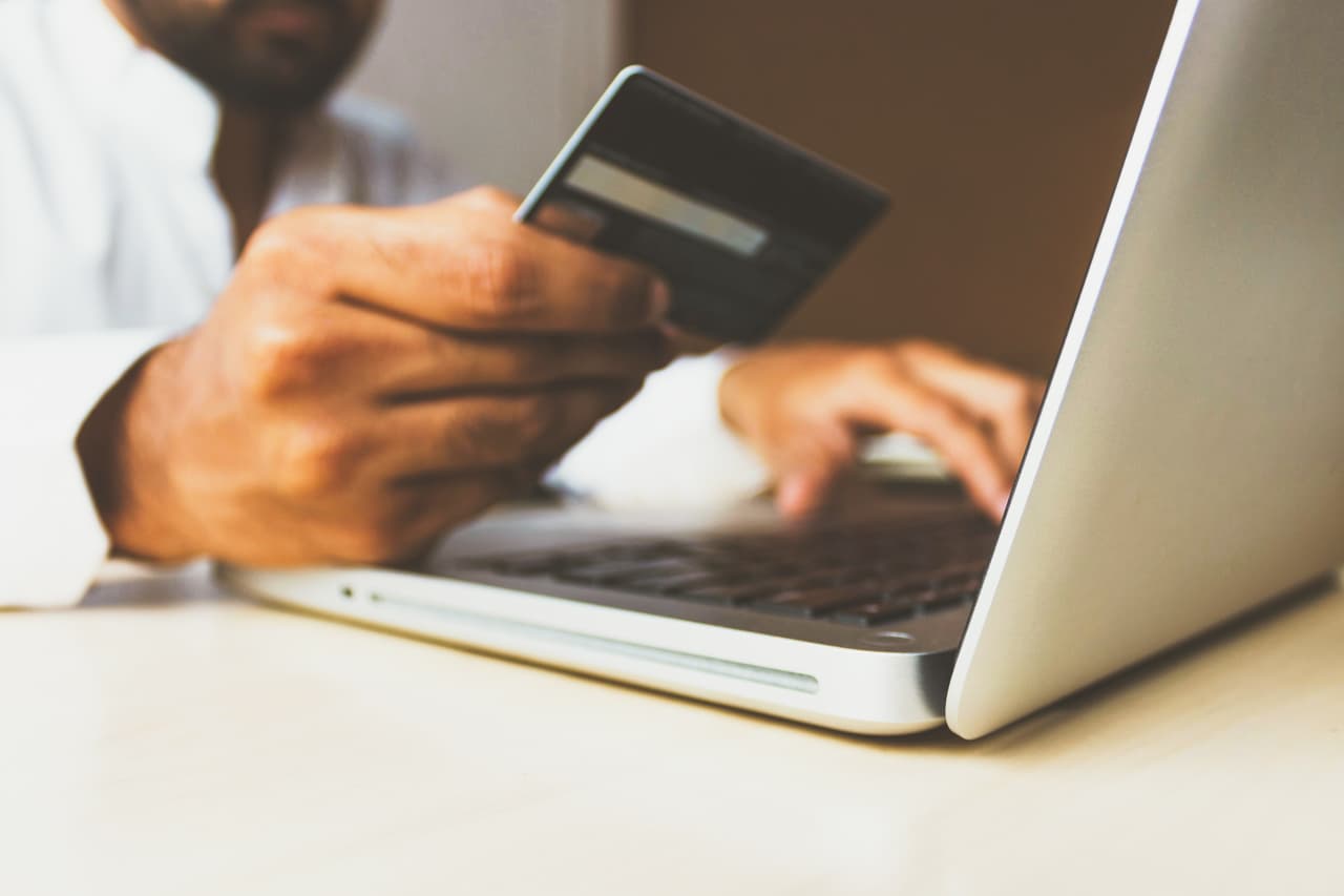 Hispano lanza plataforma para aprender sobre finanzas personales en español