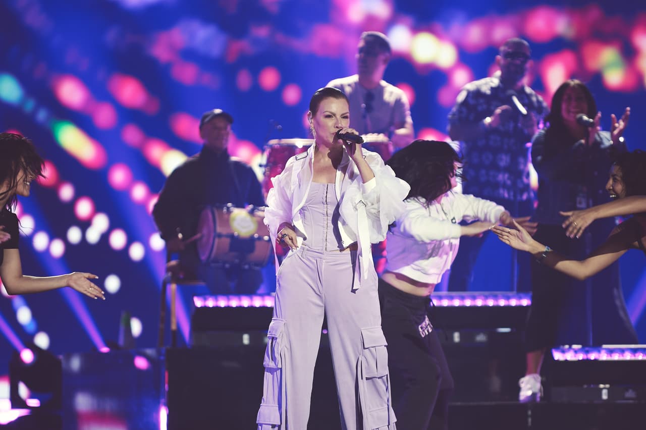 El primer día de ensayos de los 
<u><b><a href="https://www.univision.com/shows/latin-american-music-awards" target="_blank">Latin American Music Awards</a></b></u> tuvo a grandes artistas. Una de ellas fue 
<b>Olga Tañón</b> quien ya se presentó en el escenario del MGM Grand Garden Arena, en el cual se espera la actuación de más de 30 artistas.