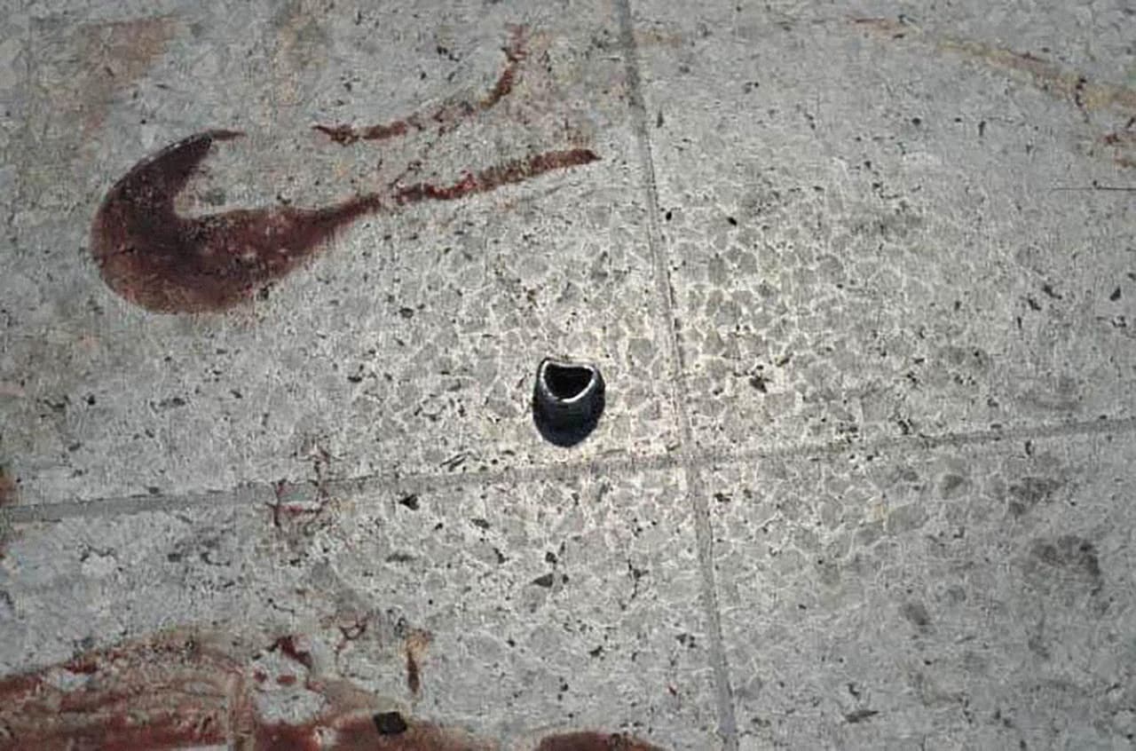 <b>Tuercas como metralla.</b> Estas piezas de metal suelen estar dentro de las bombas para que salgan disparadas con la explosión y que hiera a más personas.