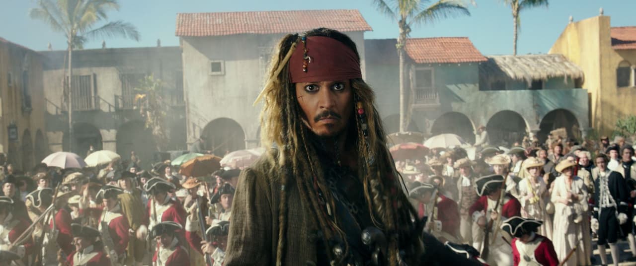 <b>#11 Johnny Depp </b>
<br>El capitán Jack Sparrow es uno de los personajes más queridos del actor, el cual interpretó en cinco de las películas.