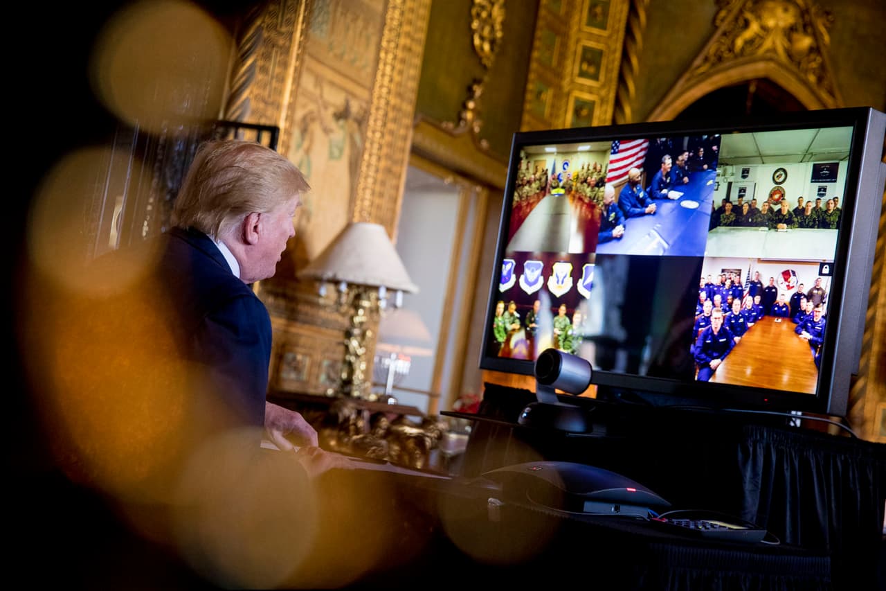 Televisión canadiense emite 'Mi pobre angelito 2' sin la breve aparición de Trump, lo cual enfurece a sus seguidores