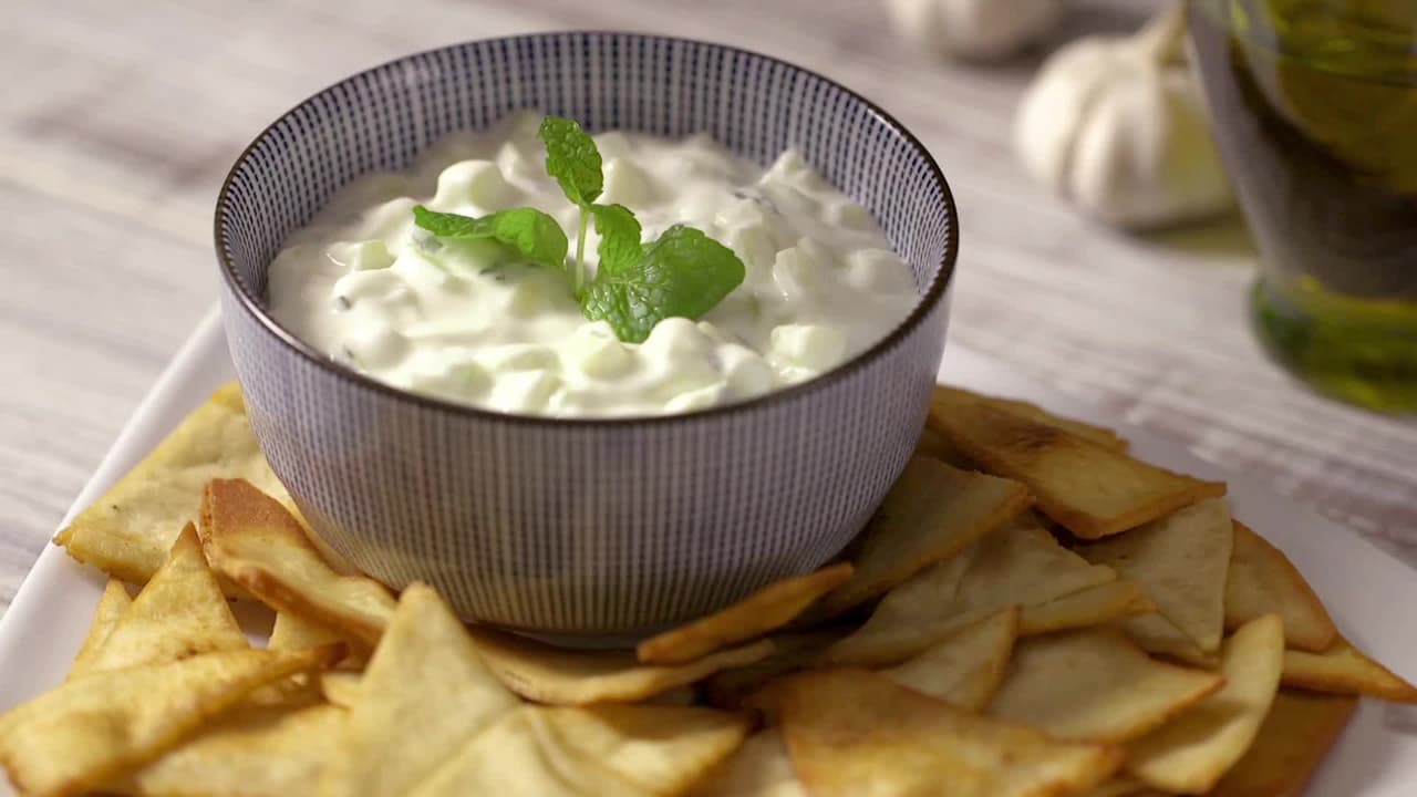 Dip de yogurt con pepino (aka tzatziki)