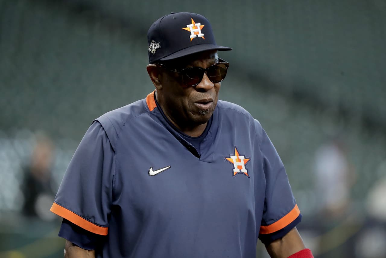 <b>Baker dirigió a San Francisco, los Cachorros de Chicago, Cincinnati y Washington antes de llegar a Houston.</b>
<br>