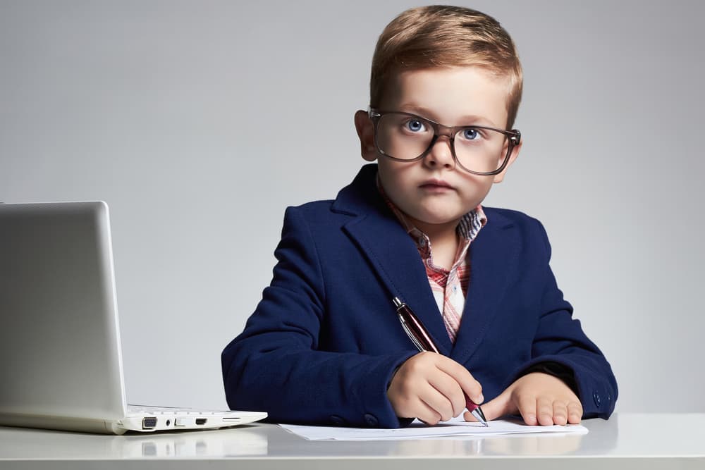 <b>ARIES</b>
<br>Es hora de estimular esas cualidades que lo convertirán en un futuro jefe, empresario, militar de carrera, ingeniero, dirigente de grandes compañías o un estupendo psiquiatra, dentista o figura política importante.
