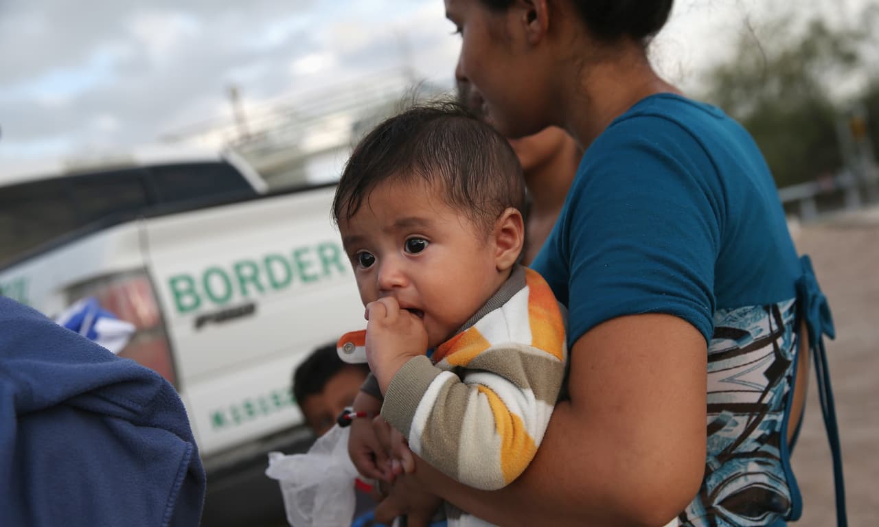 ¿Cómo puedo averiguar si tengo una orden de deportación? Respondemos tus preguntas de inmigración