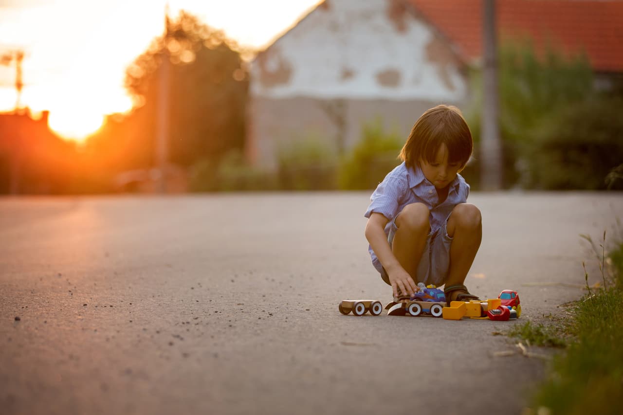 El 
<b>aburrimiento</b>, sostiene Banderas, es algo que tiene que suceder: “Generas estrategias para salir de él, e imaginación. La creatividad surge porque eres capaz de generar soluciones alternativas a un problema”.
