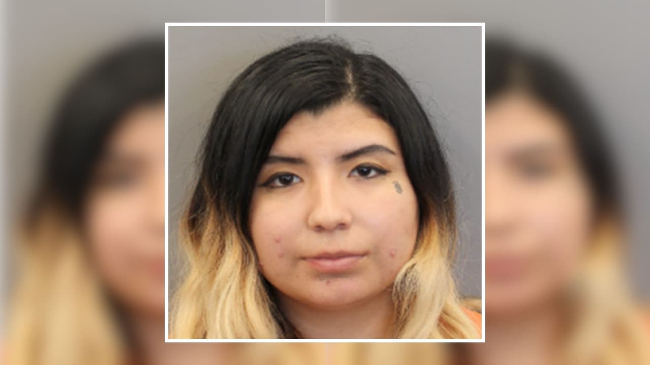 Una mujer es acusada de asesinar a su novio en un motel al oeste de Houston en 2024 
