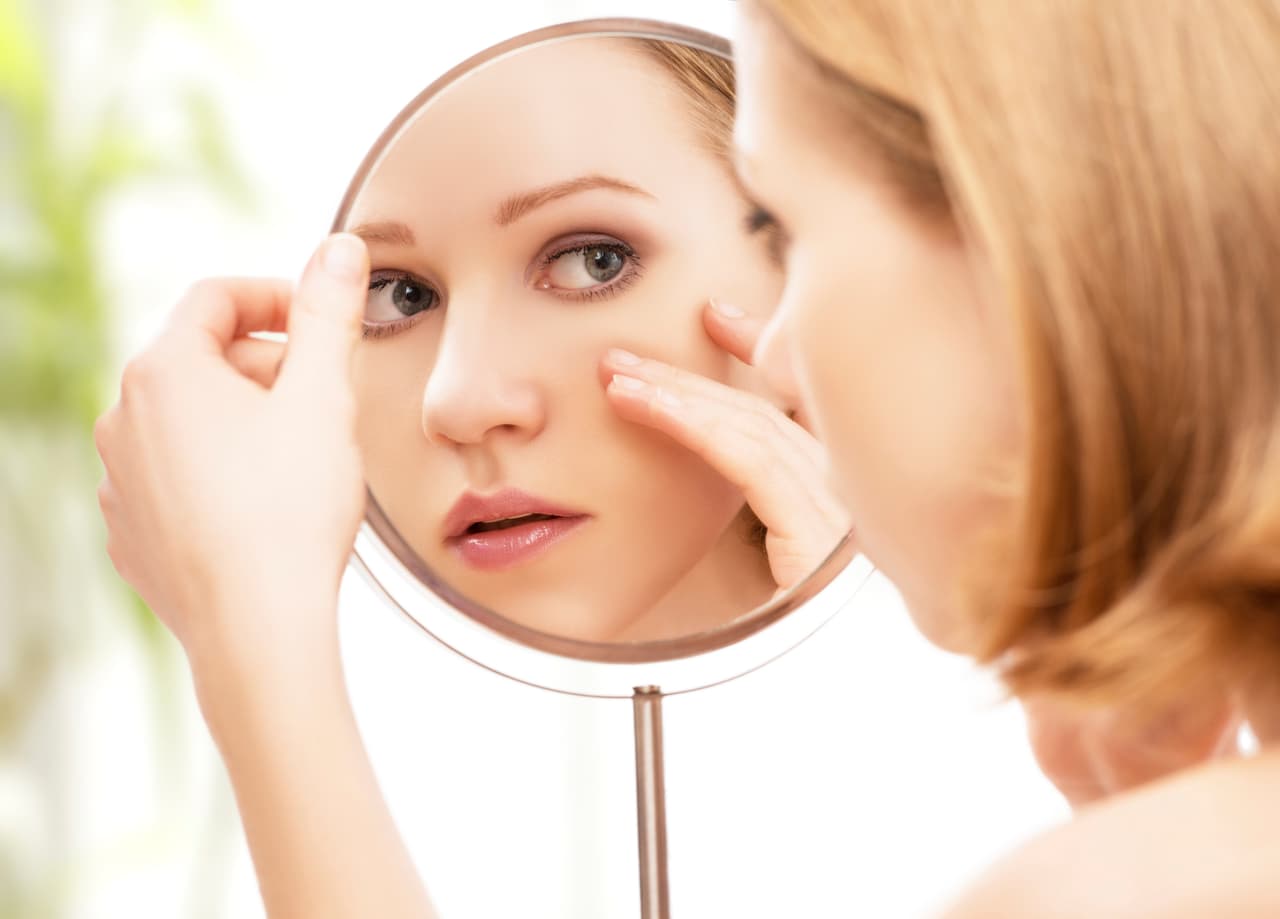 Para muchas mujeres resultan molestas; sin embargo, hay algunos consejos para prevenir que aparezcan, reducirlas o suavizarlas. Aquí te decimos cómo.
<br>
<br>