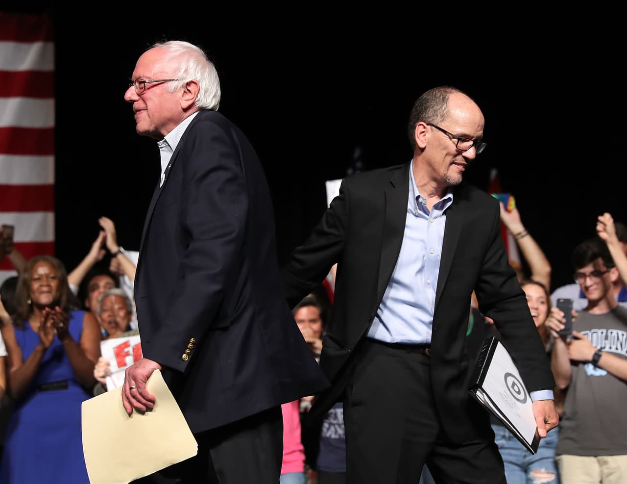 ¿A la izquierda o en el centro? La gira de Bernie Sanders y Tom Pérez pone en evidencia el dilema del Partido Demócrata