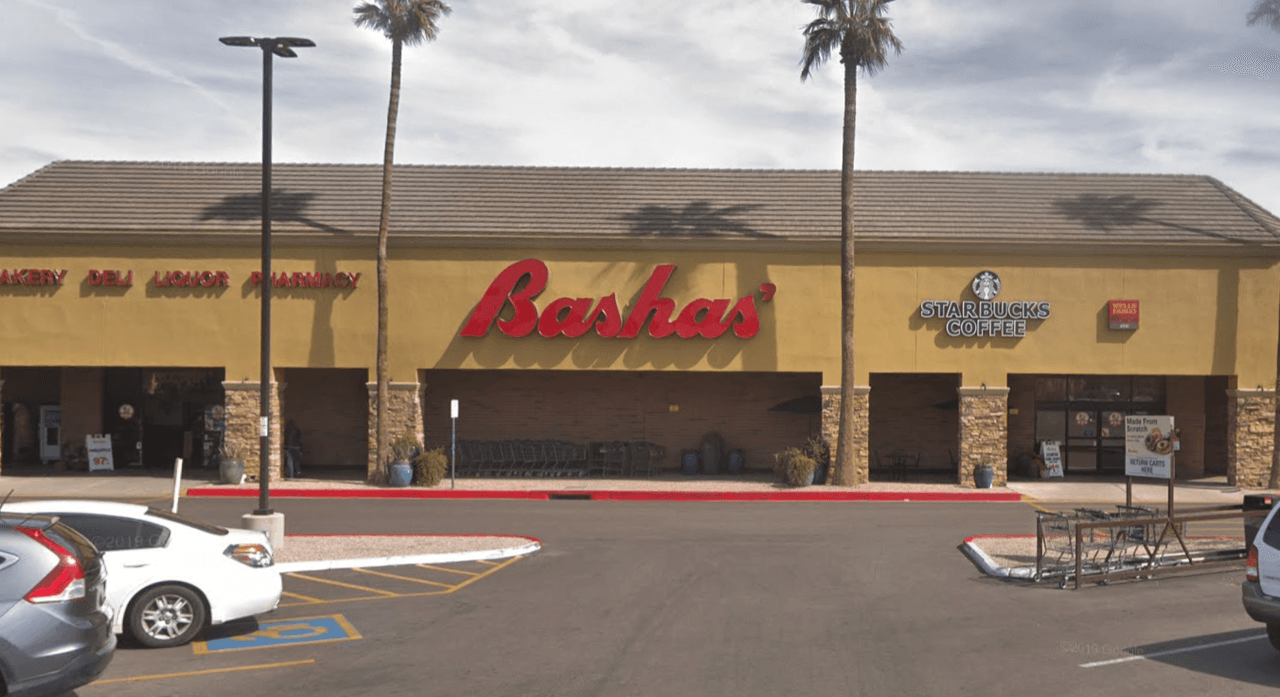 <b>Bashas' </b>abrirá más temprano los miércoles para compradores mayores de 65 años. Todas las limitaciones de compra seguirán vigentes.
<br>
<br>