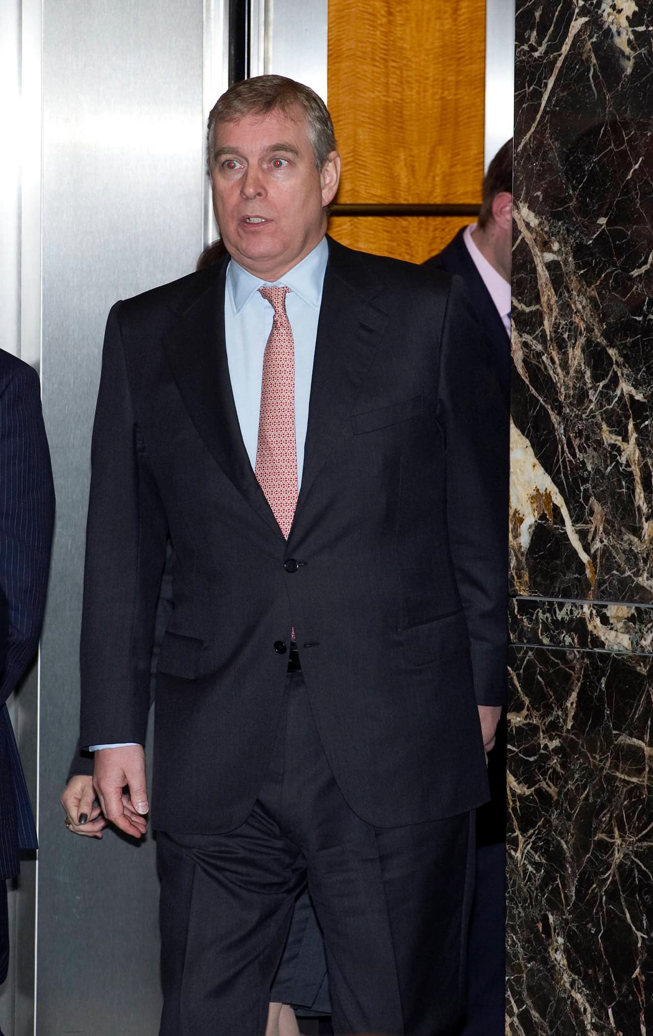 El palacio de Buckingham comunicó también en una declaración previa que "cualquier sugerencia de comportamiento incorrecto con menores de edad es 
<b>categóricamente falsa</b>", citó Mirror.