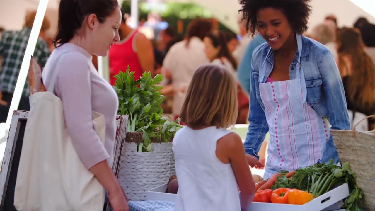 Estos son los alimentos más contaminados por pesticidas, según la guía del comprador