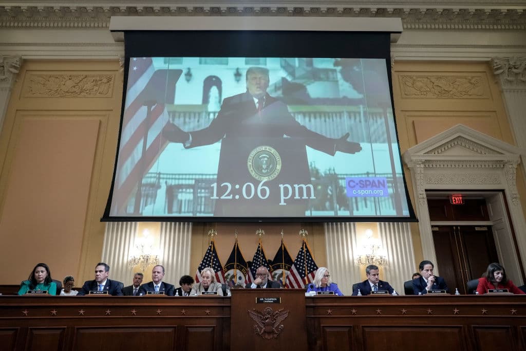 Recomiendan al Congreso prohibir a Trump volver a ser candidato: las claves del informe final sobre el asalto al Capitolio