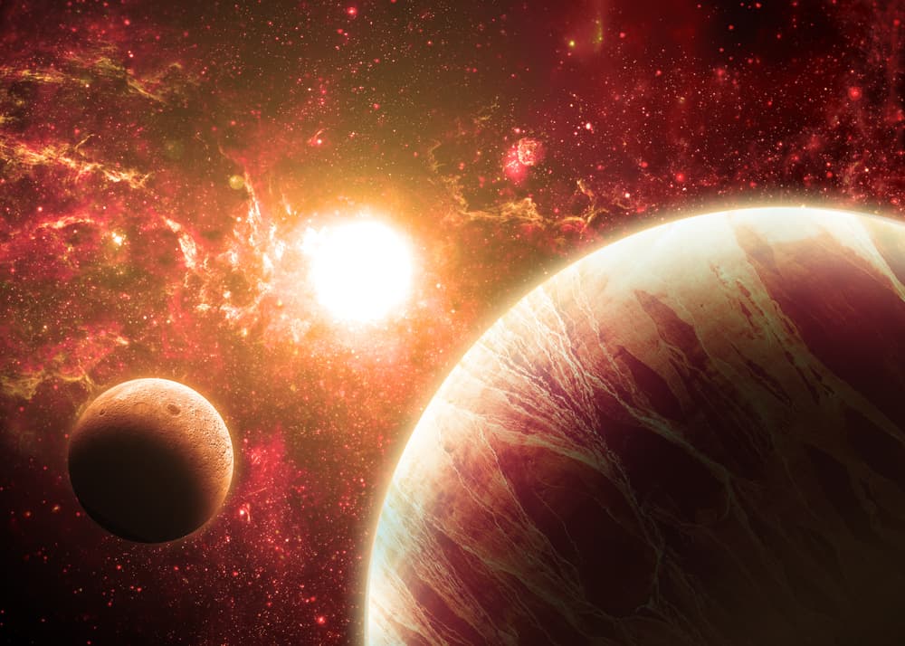 <b>Venus: La sociabilidad.</b>
<br>Venus es el planeta que parece una estrella en el cielo por su brillantez y belleza. Rige al signo Tauro, que es del elemento tierra y tiene como día afortunado los viernes, y también rige a Libra, con quien comparte días propicios, o sea, también los viernes.