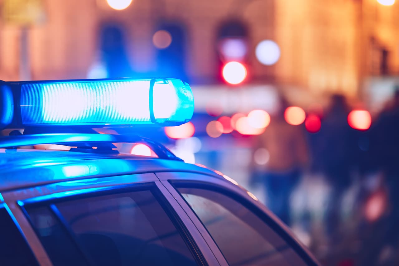 Las autoridades investigaban el reporte del secuestro de un menor que se encontraba en el interior de un vehículo que había sido robado en la cuadra 300 de Sunnyside, de acuerdo con KTRK.
<br>