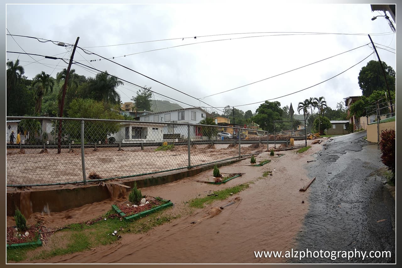 Uno de los barrios más afectados tras el paso de la tormenta tropical Isaías por Puerto Rico, fue Quebrada Grande en Mayagüez.