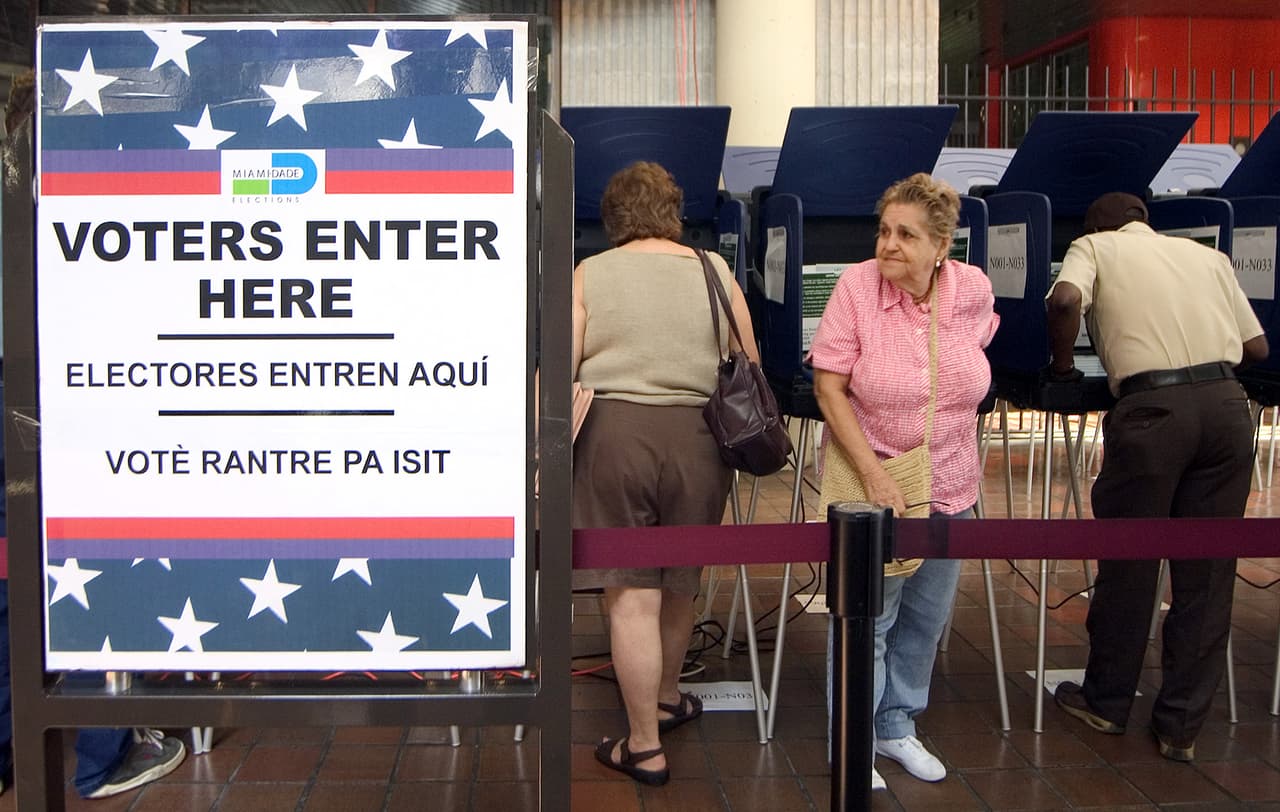 'Vota Conmigo': Univision lanza campaña para involucrar a los hispanos en la elección presidencial de noviembre