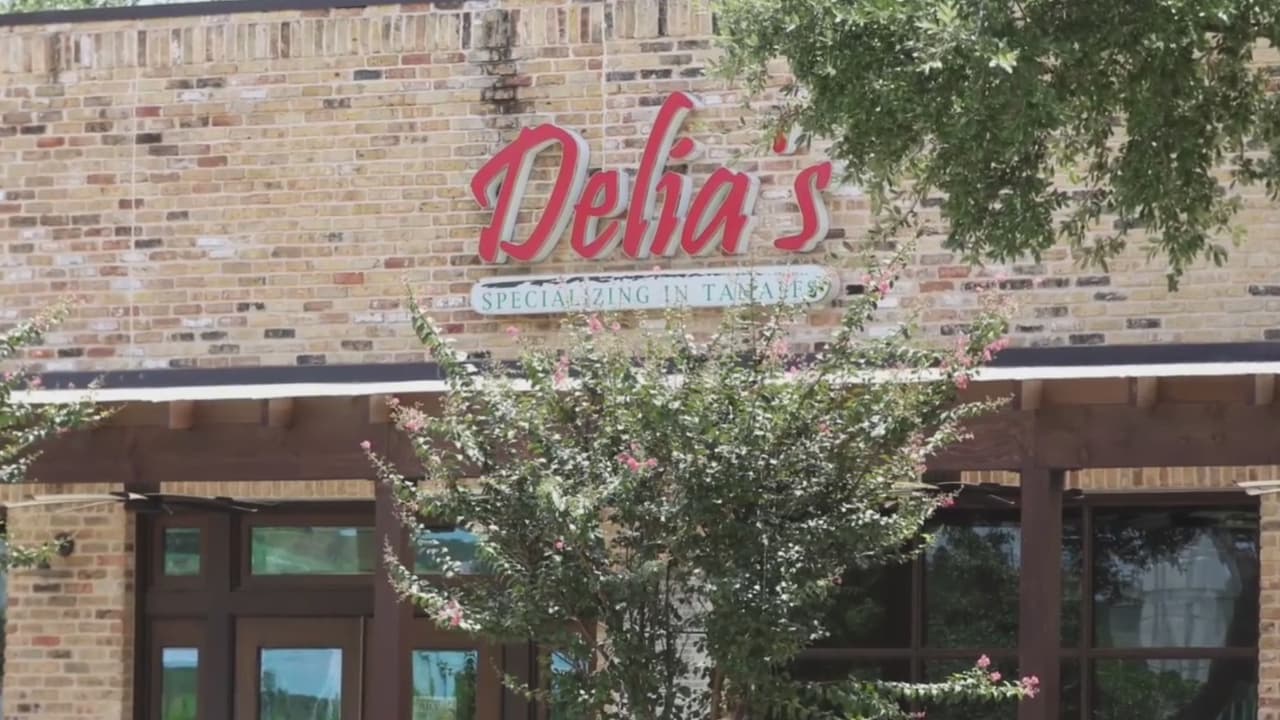 ¿Qué piden los exempleados que demandan por supuesta falta de pagos y hasta maltratos en Delia’s Tamales?