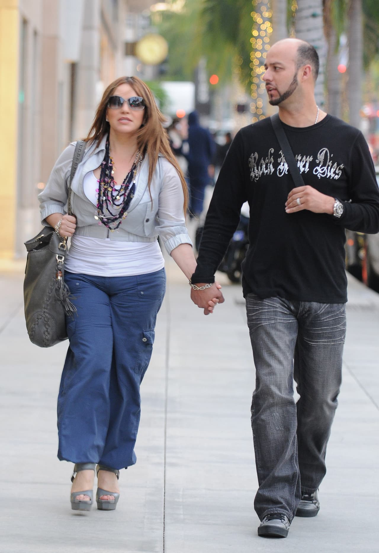 Meses antes de su muerte, en septiembre del 2012, Jenni Rivera anunció su separación de Loaiza, la 'Diva de la Banda' hizo una declaración pública y en 
<b><a href="http://www.univision.com/shows/el-gordo-y-la-flaca/jenni-rivera-rompio-el-silencio-y-confeso-a-raul-de-molina-el-motivo-de-su-divorcio">una entrevista exclusiva con Raúl de Molina</a> </b>aclaró que su decisión era definitiva, aunque el ex beibolista no estuviera de acuerdo.