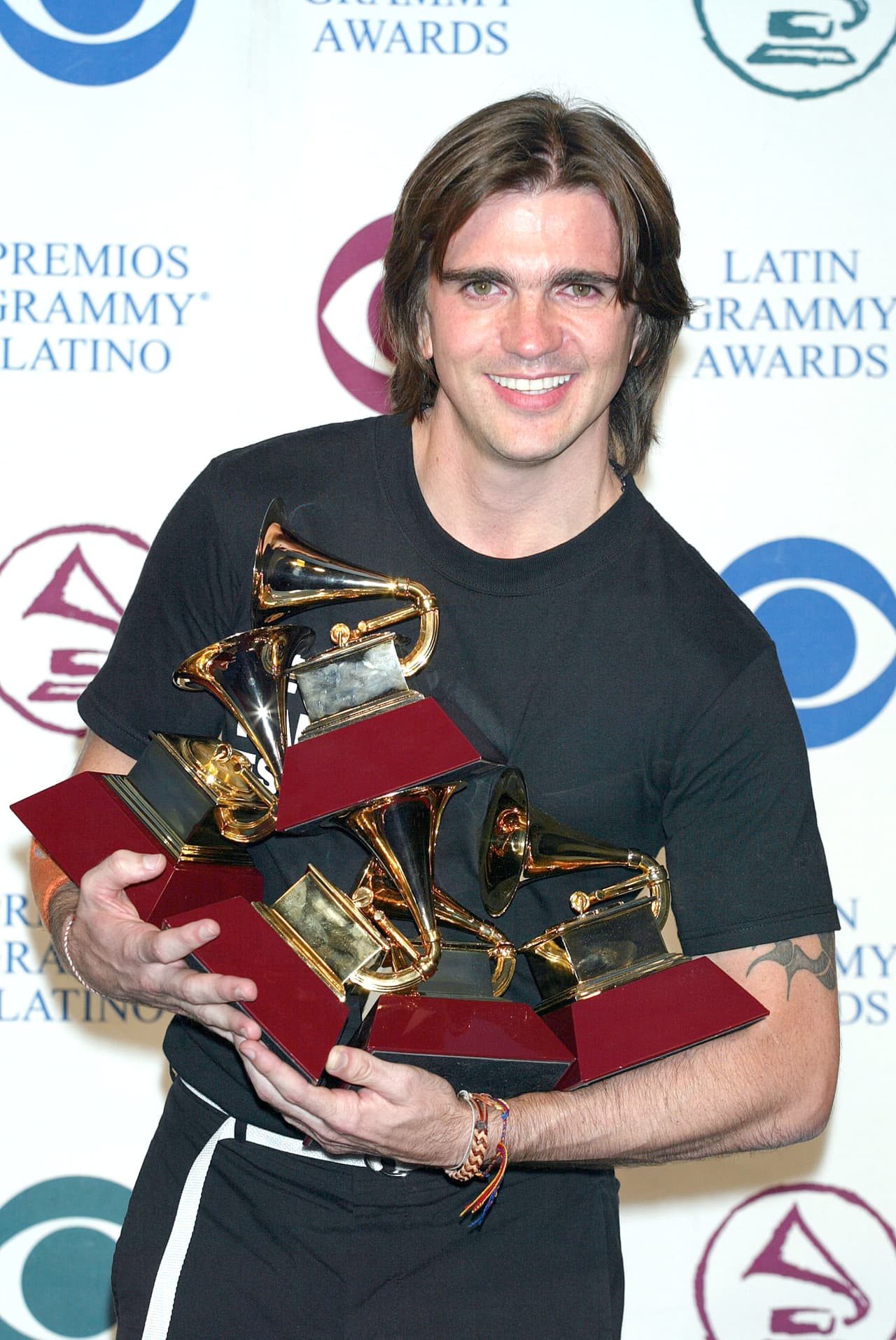 Juanes ha grabado ocho discos de estudio, incluído un MTV Unplugged.