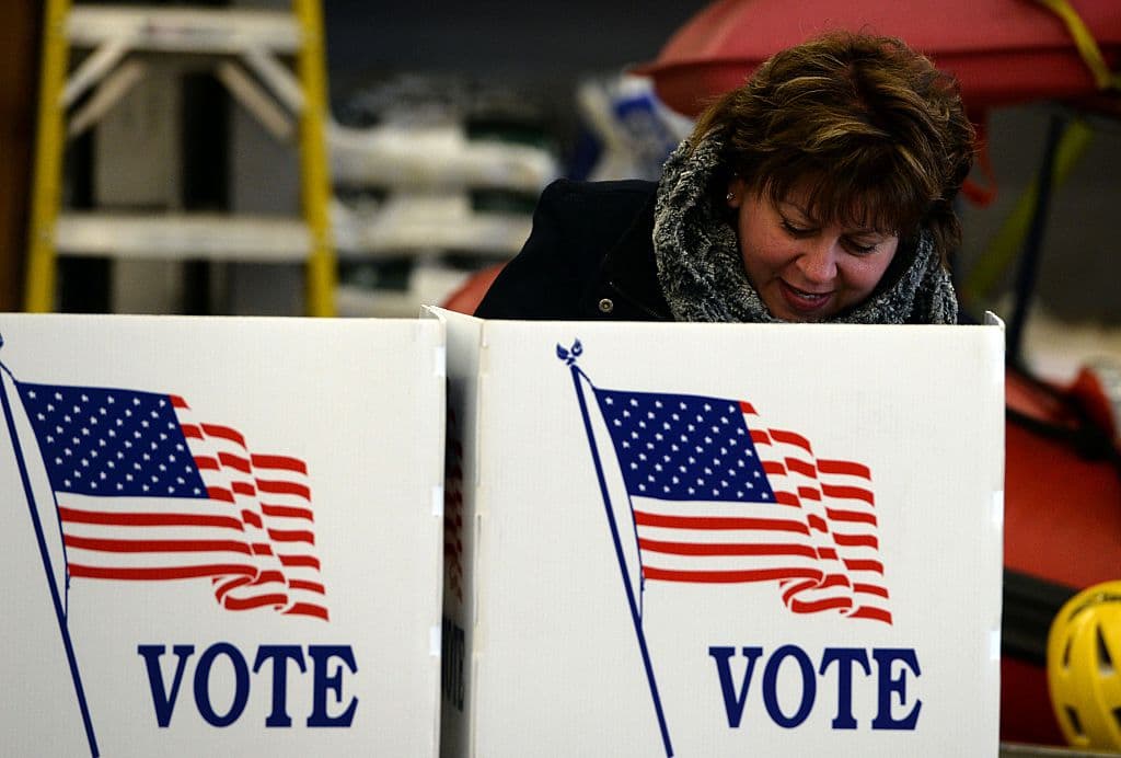 Todo lo que necesitas saber de las 12 iniciativas que estarán en la boleta electoral en California 