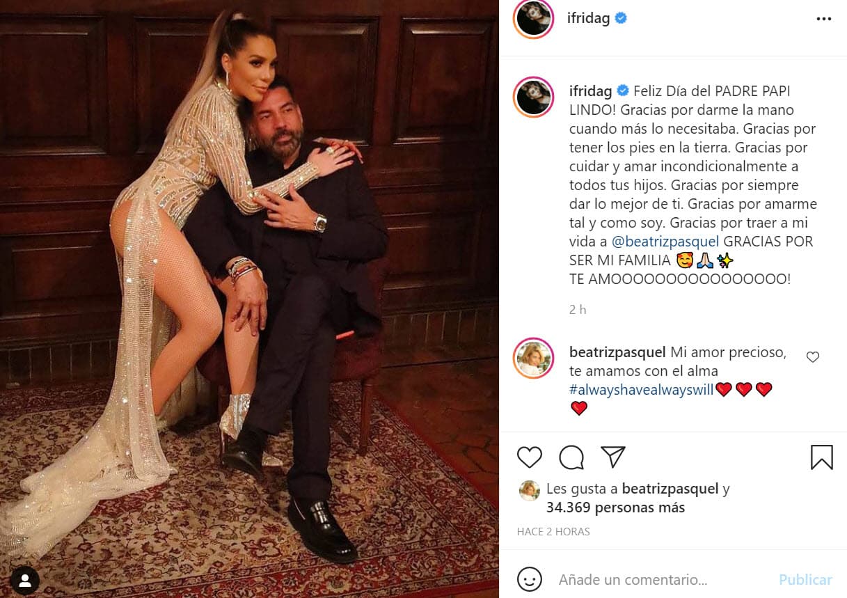 <b>Frida Sofía</b> también hizo lo propio con su papá Pablo Moctezuma, con quien ha entablado una relación mucho más cercana a raíz del distanciamiento que tiene con su mamá, Alejandra Guzmán, a quien 
<b><a href="https://www.univision.com/famosos/frida-sofia-dice-buscar-justicia-no-venganza-demandando-a-alejandra-guzman-y-su-abuelo-video" target="_blank">tiene demandada en México</a></b>: "Feliz Día del Padre, papi lindo! Gracias por darme la mano cuando más lo necesitaba. Gracias por tener los pies en la tierra. Gracias por cuidar y amar incondicionalmente a todos tus hijos. Gracias por siempre dar lo mejor de ti. 
<b><a href="https://www.instagram.com/p/CQWZDWhMX8R/" target="_blank">Gracias por amarme tal y como soy</a></b>" .