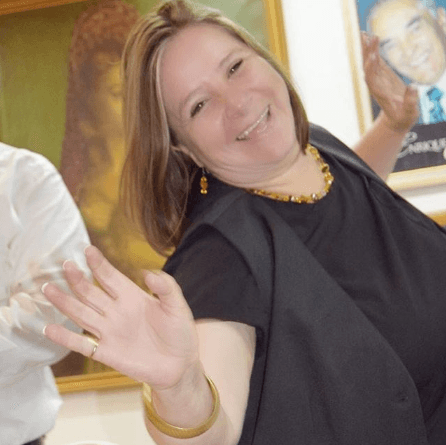 "Cuídate. Nada más recuerda cuántas veces han sabido a dónde vas a trabajar, con quiénes vas a trabajar y quién vende la información [...]", señaló la mamá de Bazán.