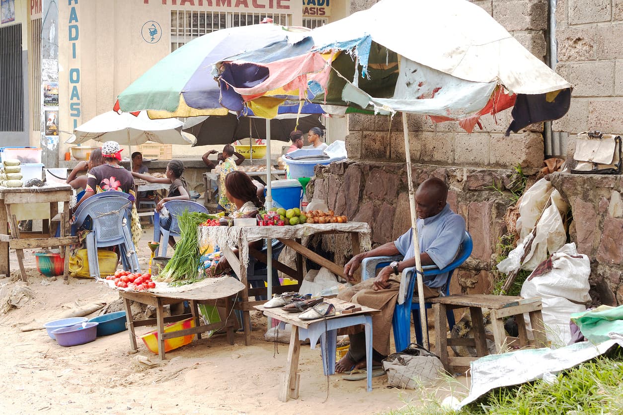 <b>Puesto 6. República Democrática del Congo, Burundi, y Turkmenistán </b>
<br>
<br>
<b>Índice de Percepción de Corrupción: 19 puntos.</b>
<br>
<br>Unos 27 países se encuentran en bajos en su puntaje del Índice de Percepción de Corrupción, “mientras tanto, los derechos humanos y la democracia en todo el mundo están bajo ataque”, advierte Transparencia Internacional.
<br>