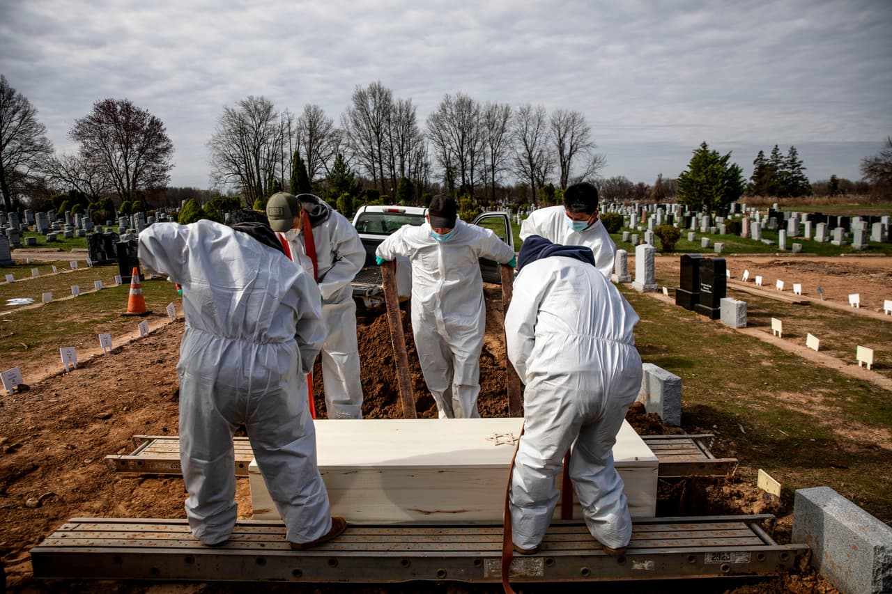 Los errores de los CDC que costaron miles de vidas en la gestión de la pandemia