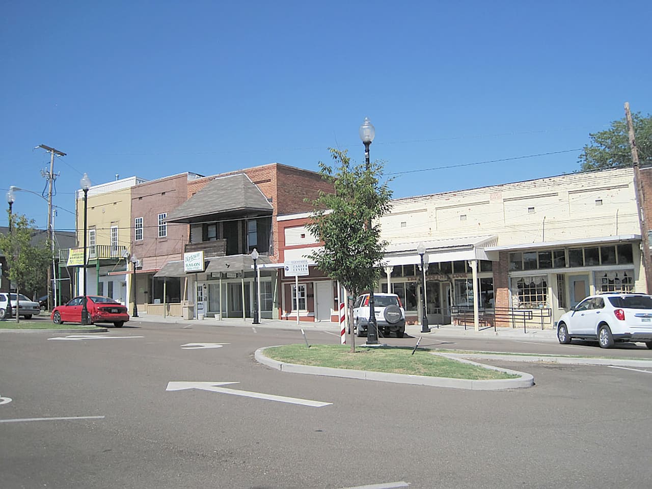 <b>Puesto 26. Camden, Tennessee. Tasa de pobreza: 25.1% (estado: 16.7%). </b>Ingreso medio por hogar: 28,750 dólares (estado: 48,708. Valor medio de la vivienda: 92,000 dólares (estado: $ 151,700). Población: 3,554.