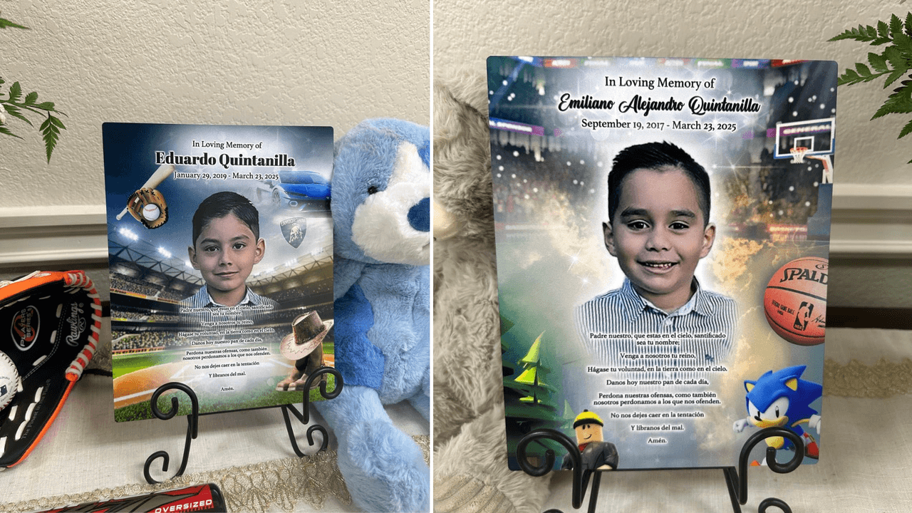 Los dos niños fueron recordados con sus objetos, como 
<b>juguetes, peluches, pelotas y mensajes de adiós</b>.