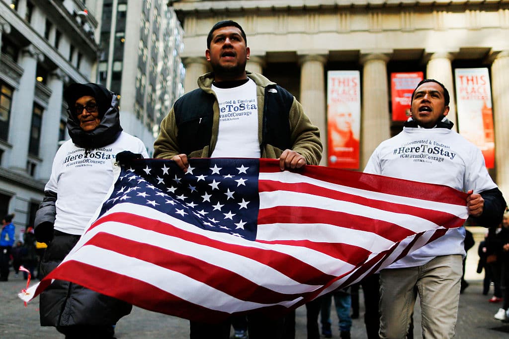 La "Caravana de valentía" empezó este martes con una conferencia de prensa en la ciudad de Nueva York para proclamar que la comunidad de indocumentados "no le temerá a la presidencia de Trump".
