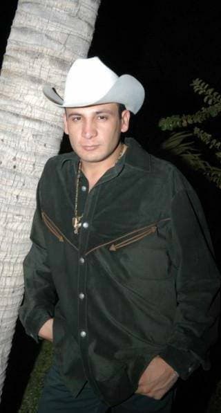 'El Gallo de Oro' fue asesinado junto a su mánager, Mario Mendoza, y su chofer, Raymundo Ballesteros en Reynosa, México.