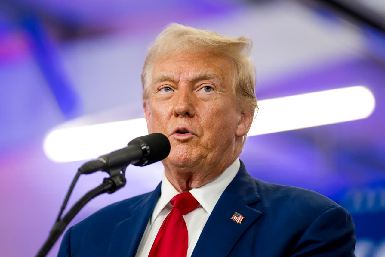 Trump insiste en inmigración legal y no habla de deportaciones masivas en town hall de Univision
