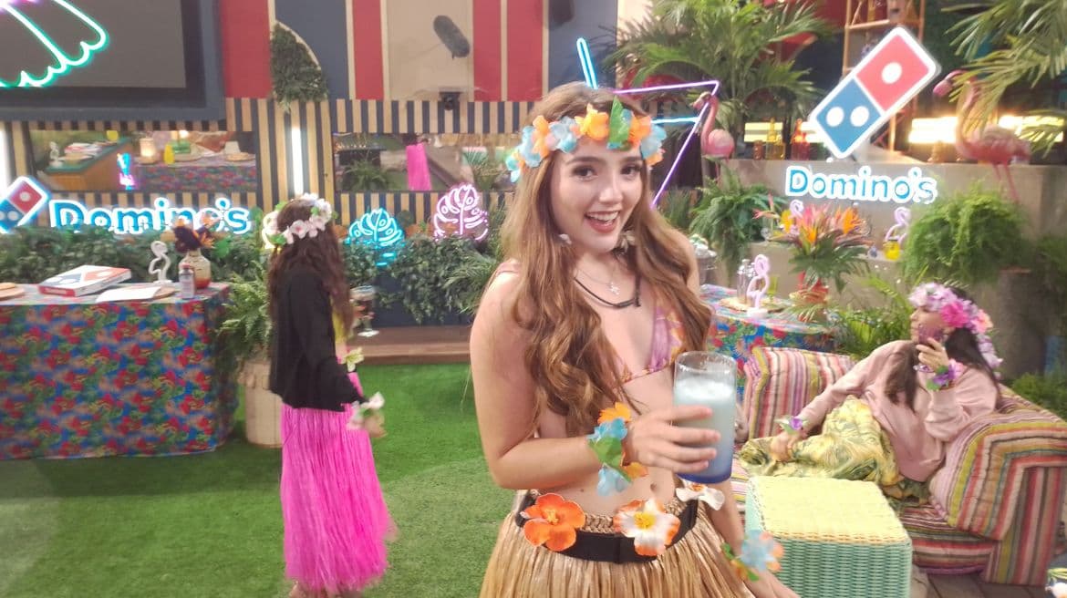 Elaine Haro tampoco pudo ocultar su felicidad de una fiesta más en La Casa de los Famosos México 2025
