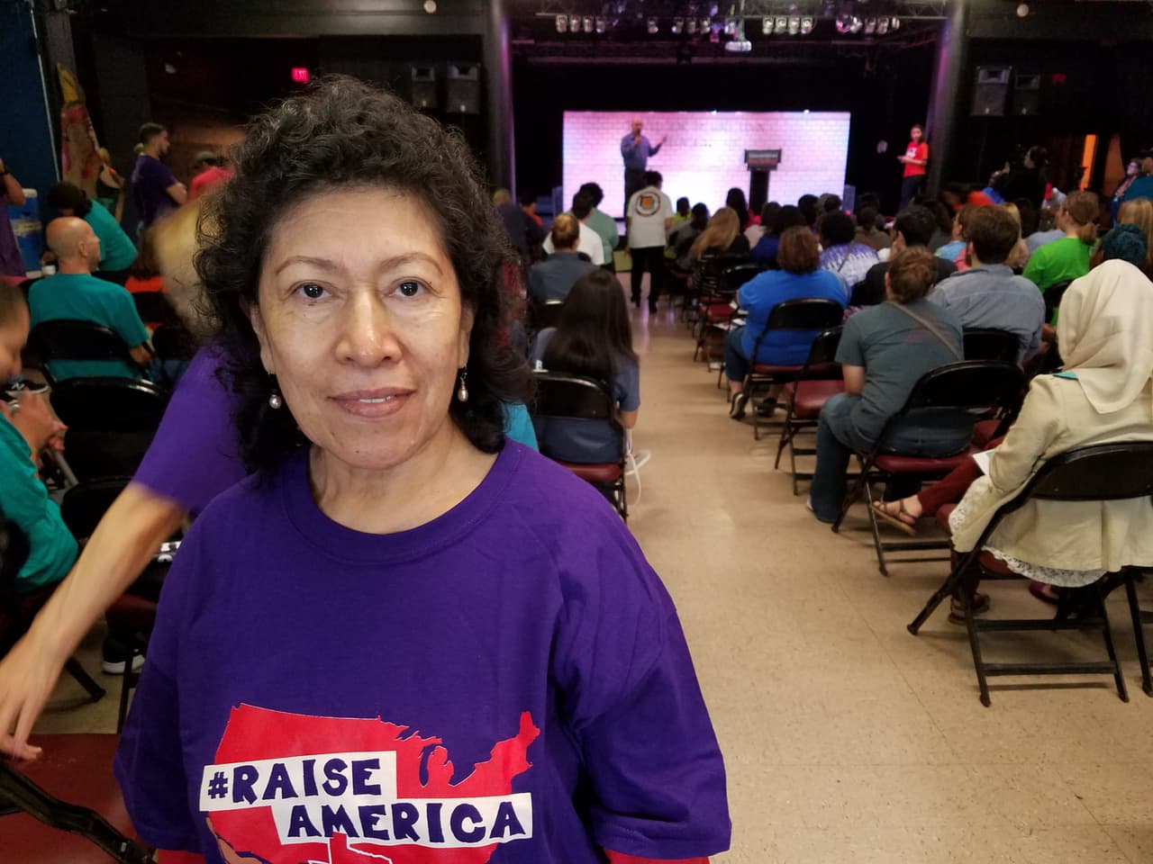 <b>Houston, Texas</b>. "Estoy aquí de pie con los receptores de la DACA porque no podemos permitir que Donald Trump separe a las familias. Los miembros de SEIU Texas (Service Employees International Union) siempre lucharán por los derechos de nuestros hermanos y hermanas inmigrantes. ", aseguró María Maldonado, activista por los inmigrantes en su comunudad.
