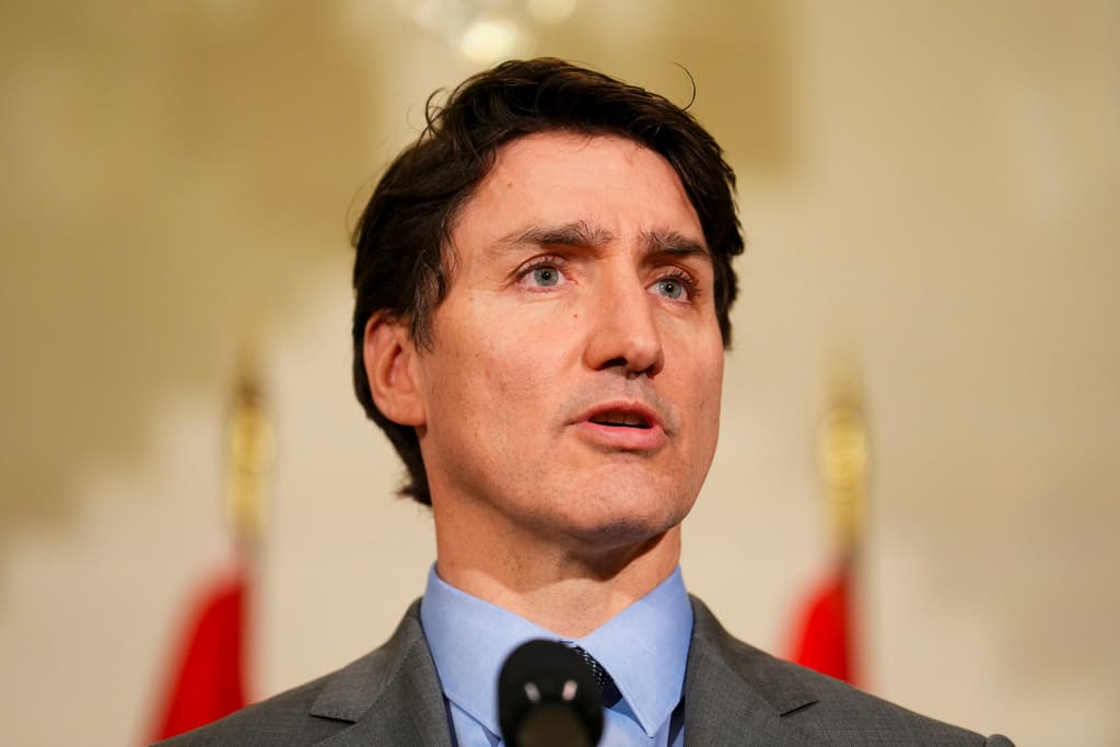 Trudeau anuncia que Canadá impondrá aranceles del 25% a EEUU en respuesta a similar medida de Trump
