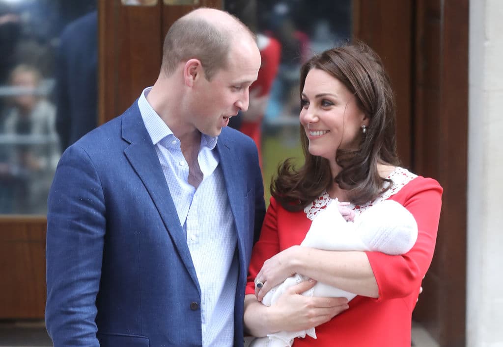 El 
<b>2018</b> fue otro año especial porque llegó un quinto integrante de la familia. En abril, los duques presentaron a
<b> Louis</b>, el quinto heredero británico al trono en línea.