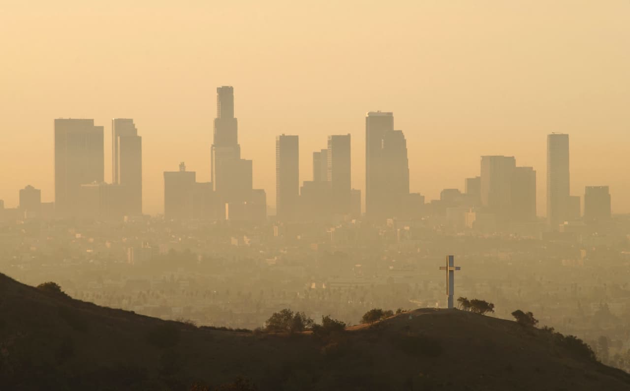 La contaminación atmosférica en Los Ángeles puede causar daños en el cerebro de los adolescentes