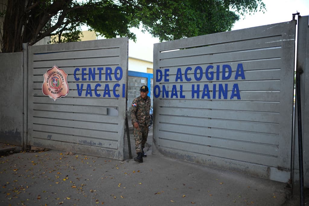Sin documentos y con trastornos mentales: ciudadana estadounidense muere en una celda de República Dominicana