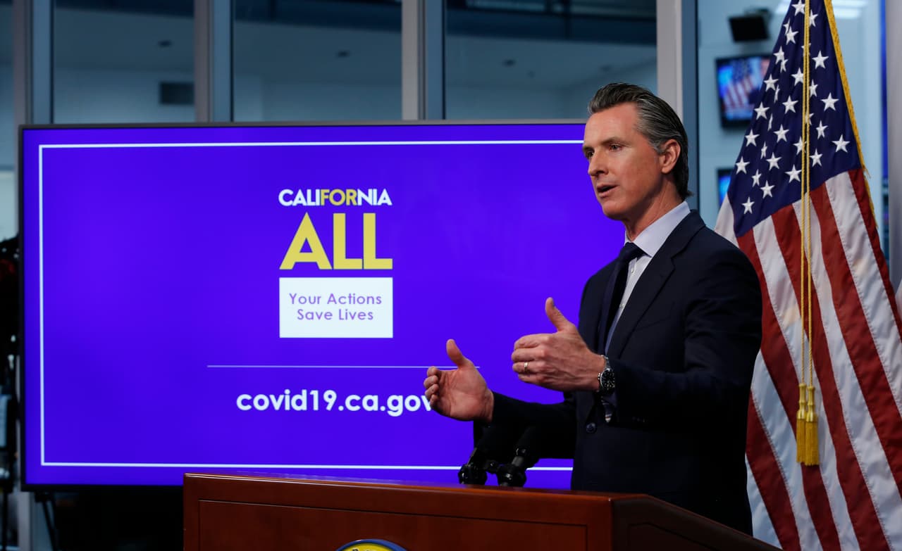 <b>"California está aquí para ustedes".</b> Durante el anuncio, Newsom dijo que California es el estado más diverso del país. "Todos los californianos, incluidos nuestros vecinos y amigos indocumentados, deben saber que California está aquí para ayudarlos durante esta crisis. Estamos juntos en esto”, señaló.