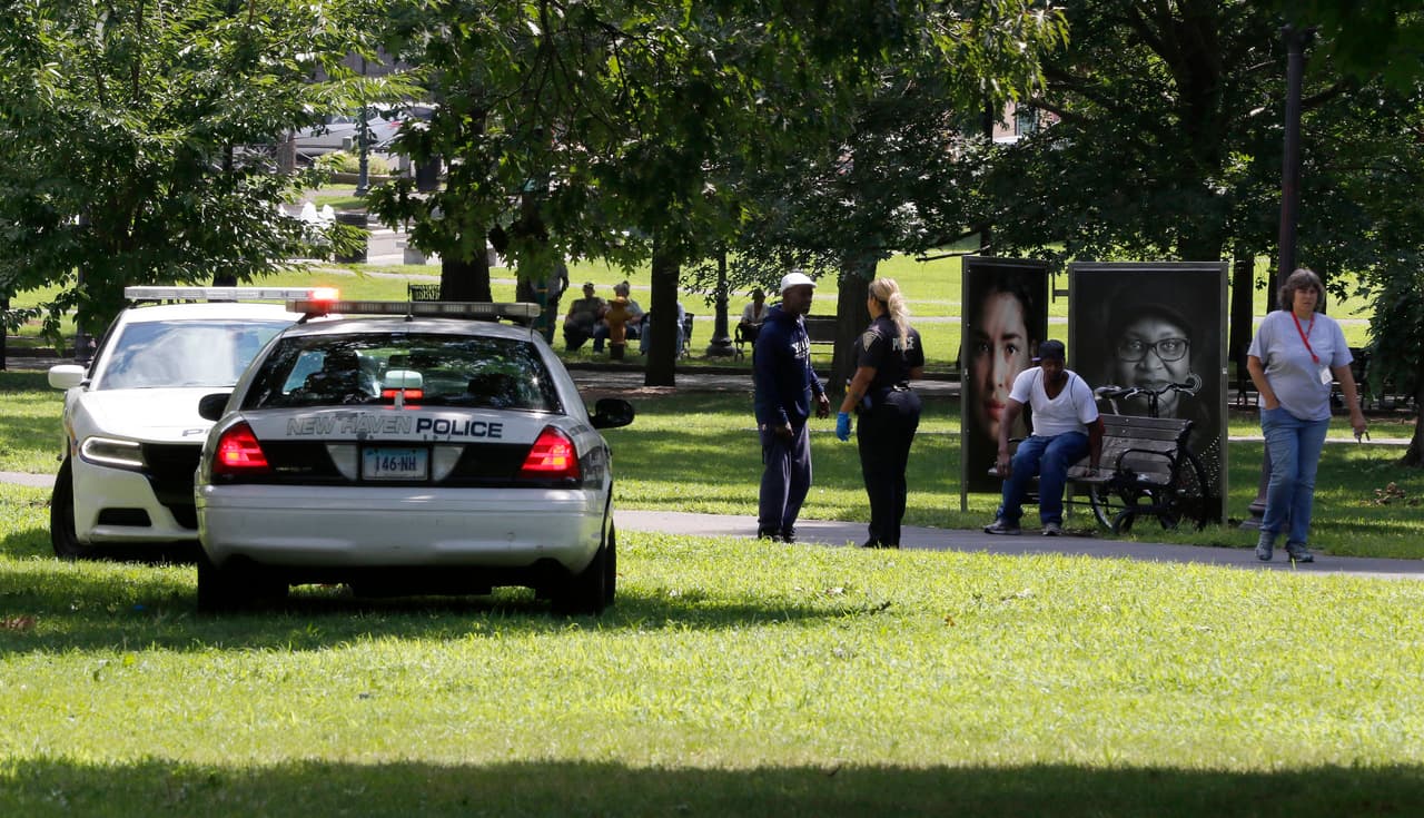 Más de 25 personas sufren sobredosis de marihuana sintética en un parque de Connecticut 