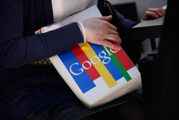 GOOGLE " El mayor motor de búsquedas por Internet perdió el primer lugar en la lista de este año y pasó a la segunda posición con 82.82 puntos.