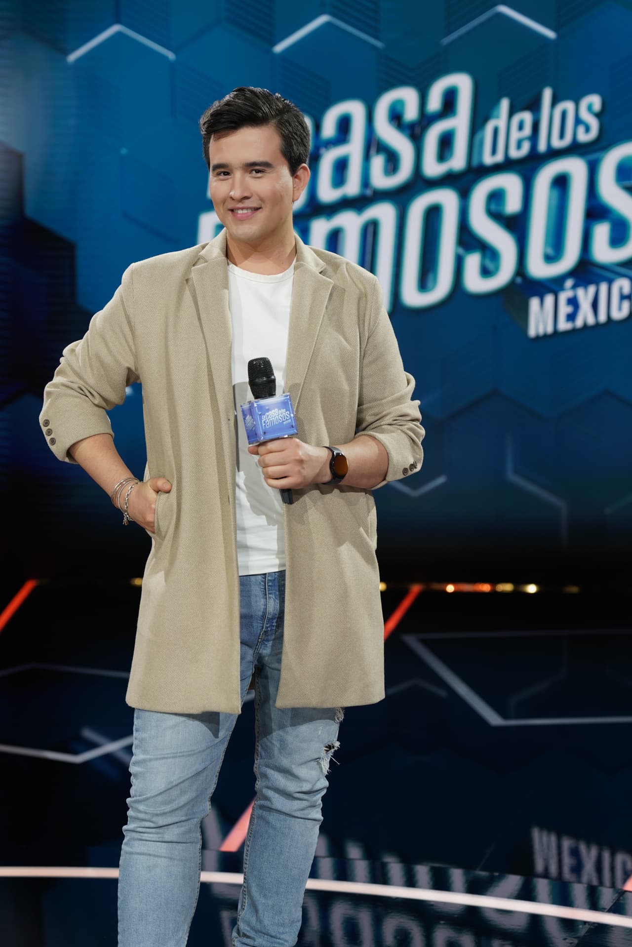 Al final de la gala vimos a Pablo Chagra con micrófono en mano, para captar las opiniones de los invitados sobre lo que había pasado.