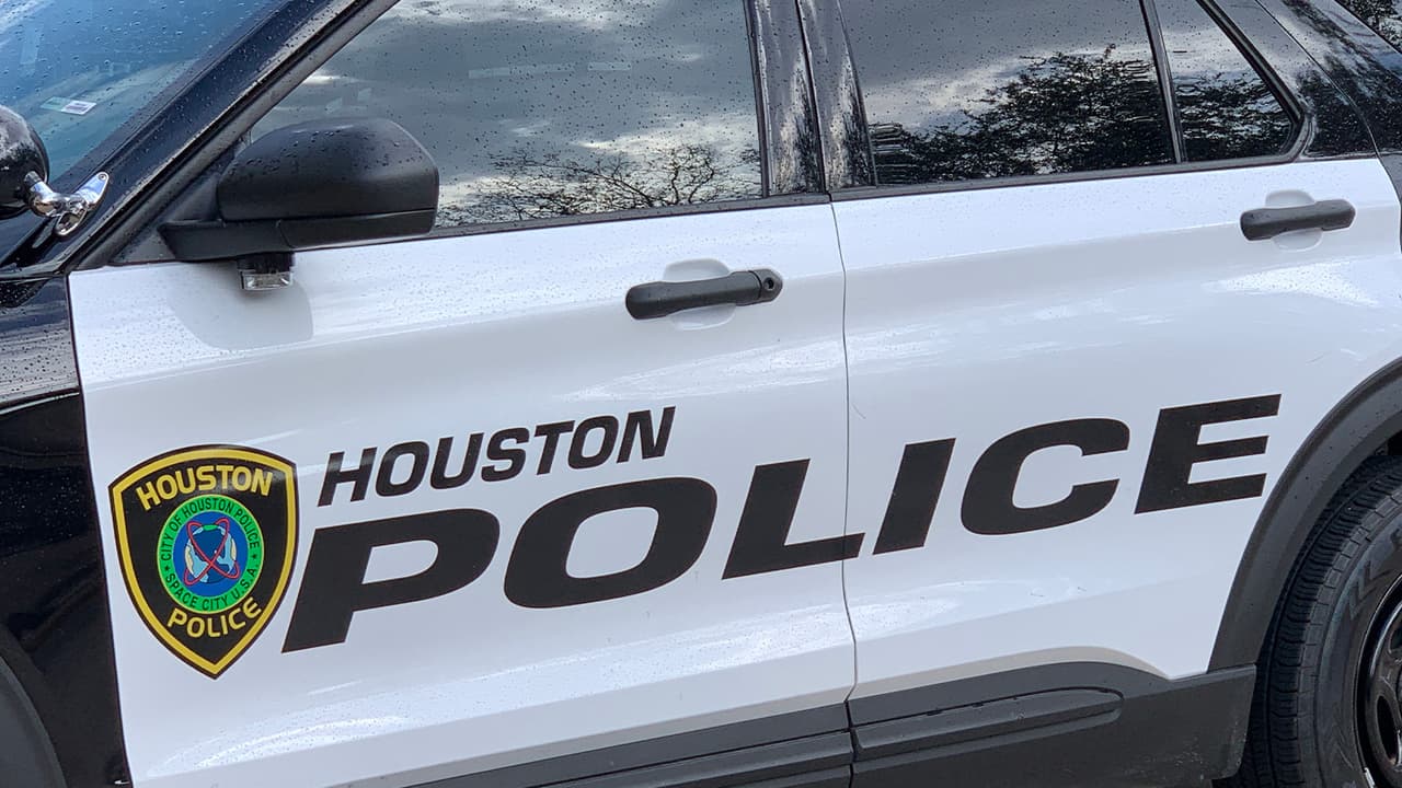 La mujer fue atacada en una casa ubicada en la cuadra cuadra 412 de la calle Owen, al este de Houston.