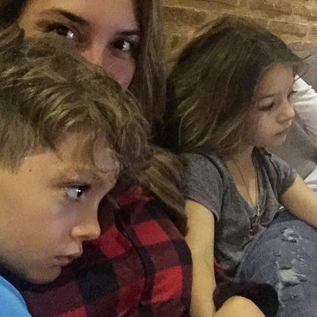 Y más aún teniendo a sus pequeños para apapacharla todo el tiempo.
